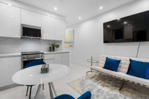 Brand New 2 Bedroom Point Grey Getaway